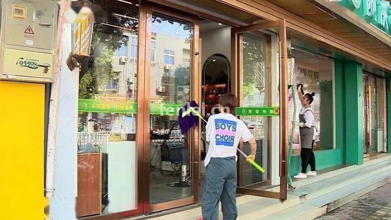 日喀则昂仁玻璃清洗公司(日喀则玻璃厂)